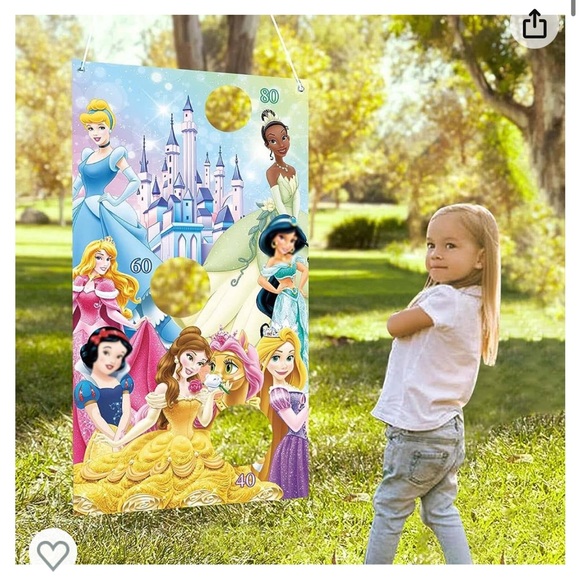 Princess birthday banner and bean bag toss game - Picture 2 of 3